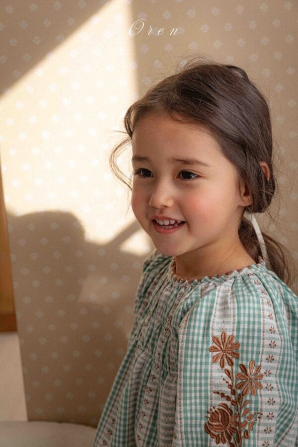 F4C0FDFE-97B3-4F87-BF99-9F3828A9FFE8 〖預購〗Cefuri 復古格紋洋裝