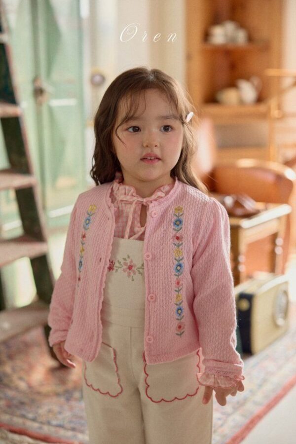 F7A7F883-1836-46C3-9EAE-C35BD6D5F166 〖預購〗Colette 花卉刺繡開襟外套