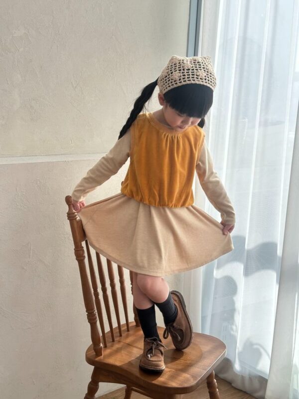 FAC26D01-B405-42B9-B926-10FE532AEBDA 〖預購〗純淨奶油剪裁連身裙