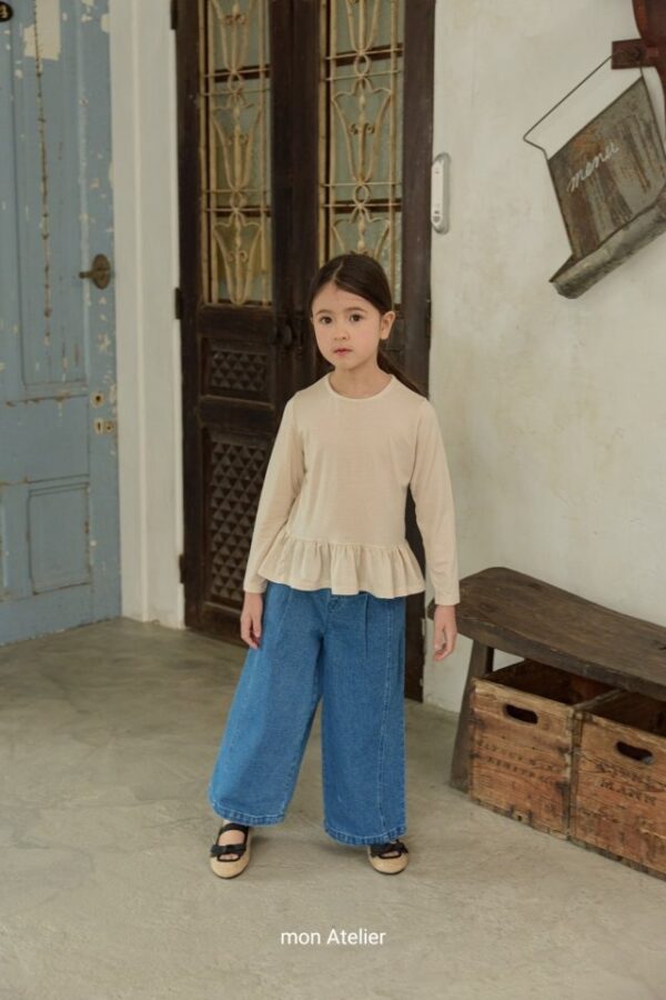 0064405F-8D1B-4CE8-AFEC-4ED5883C7F04 〖預購〗棉糯感波浪飾邊親膚上衣