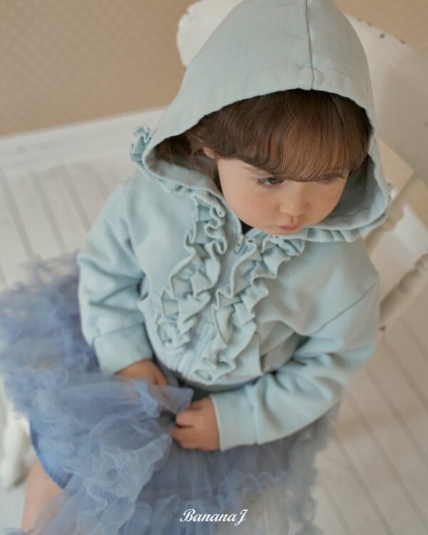 11587A2C-8855-4956-9CEF-37C05648767A 〖預購〗克洛伊浪漫荷葉邊連帽外套