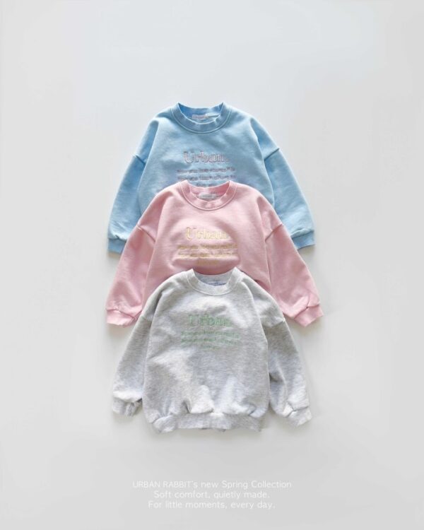 11796E40-8BBF-4B16-BDAC-665F97DAE97C 〖預購〗LOGO繡字大學 T