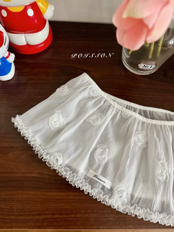 152A41BE-3ADA-449D-B602-9B2848F0820F_1_105_c 〖預購〗玫瑰花園小裙