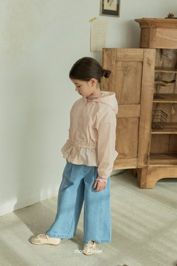 1641F294-7CD6-4B4E-9F7F-9314129D639C 〖預購〗清晨薄霧連帽外套