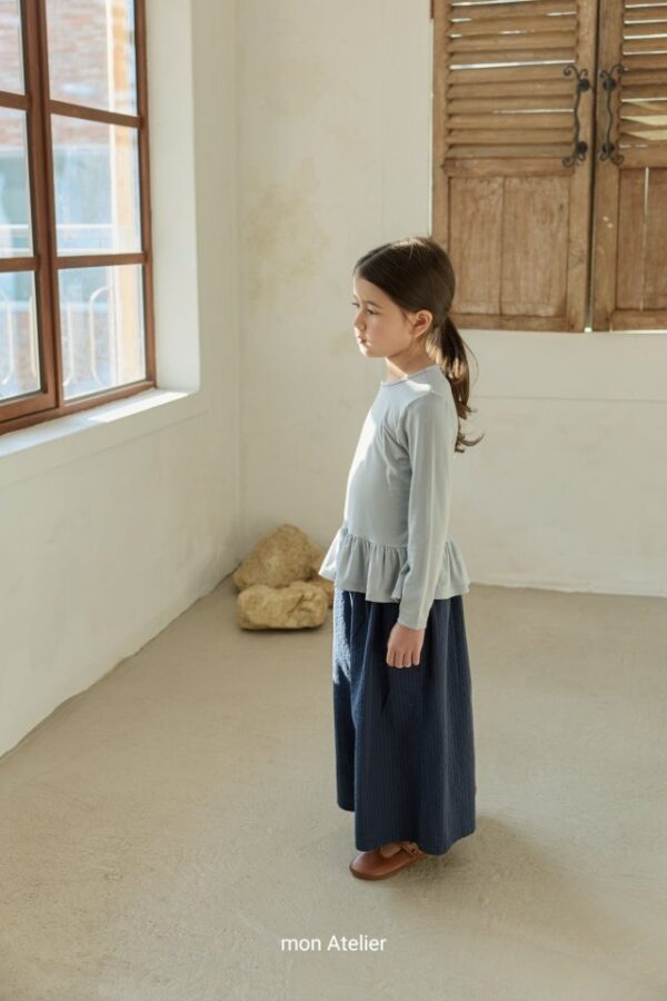 16964394-6359-4FAF-B8B7-444C563DE413 〖預購〗棉糯感波浪飾邊親膚上衣