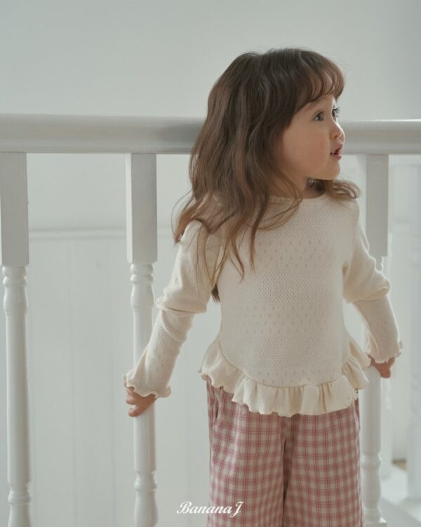 17943BCB-4CCE-46C2-BE41-71488F51B04C 〖預購〗羅倫柔霧感雙層荷葉邊上衣