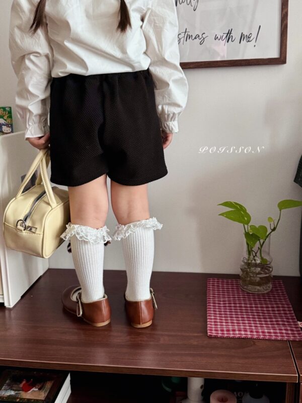 1C03A55A-E673-47D5-928C-0CEE2B3217E5_1_105_c 〖預購〗Aromi 質感褲裙