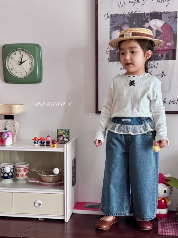 1DFA1D6C-5096-4C26-A721-E0CE60D6A7A3_1_105_c 〖預購〗Mellow 蝴蝶結飾親膚上衣