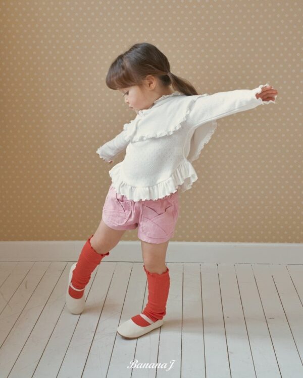 217C08C2-E1C8-4901-9BEA-9388FE66A9CA 〖預購〗羅倫柔霧感雙層荷葉邊上衣