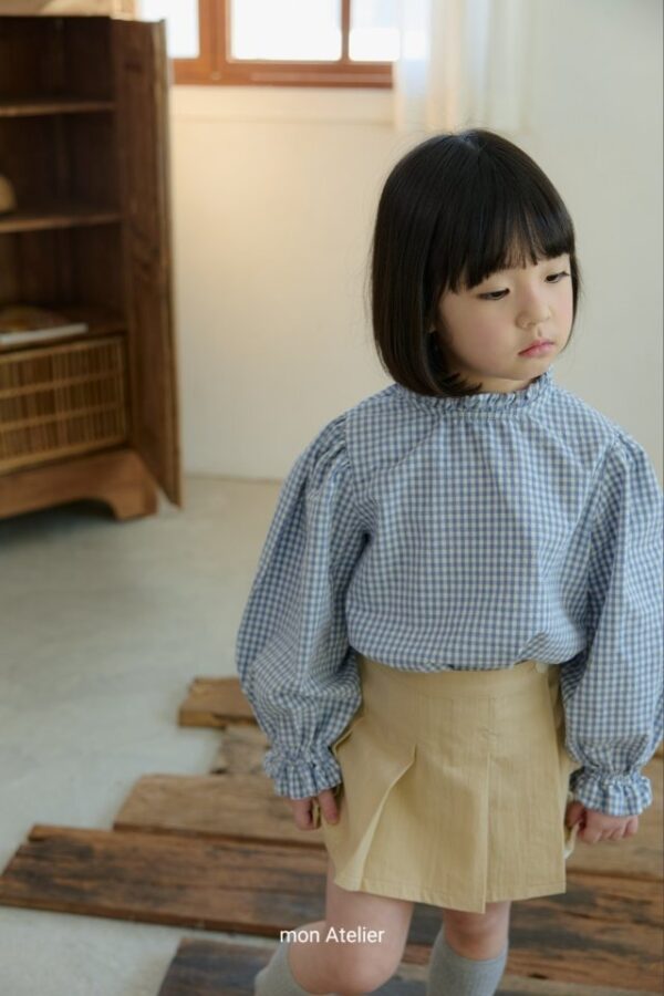 21C38857-C4CD-407A-B8FE-62B37CA07F79 〖預購〗格紋序曲荷葉飾邊復古襯衫