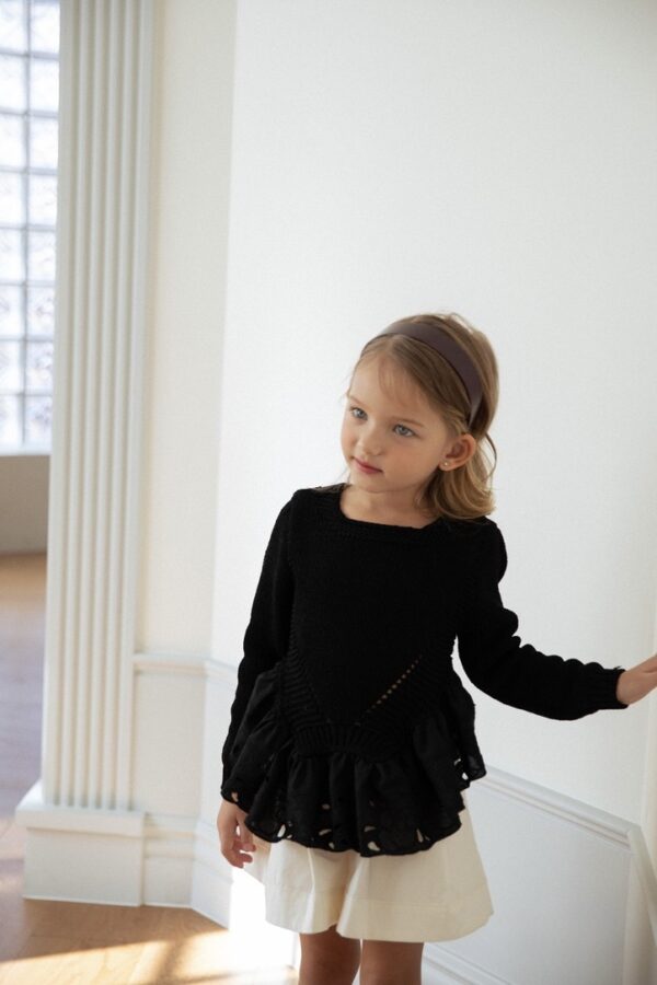 23A706BB-6E89-4395-A227-0BBE61D1B1B0_1_105_c 〖預購〗倒影幾何鏤空毛衣