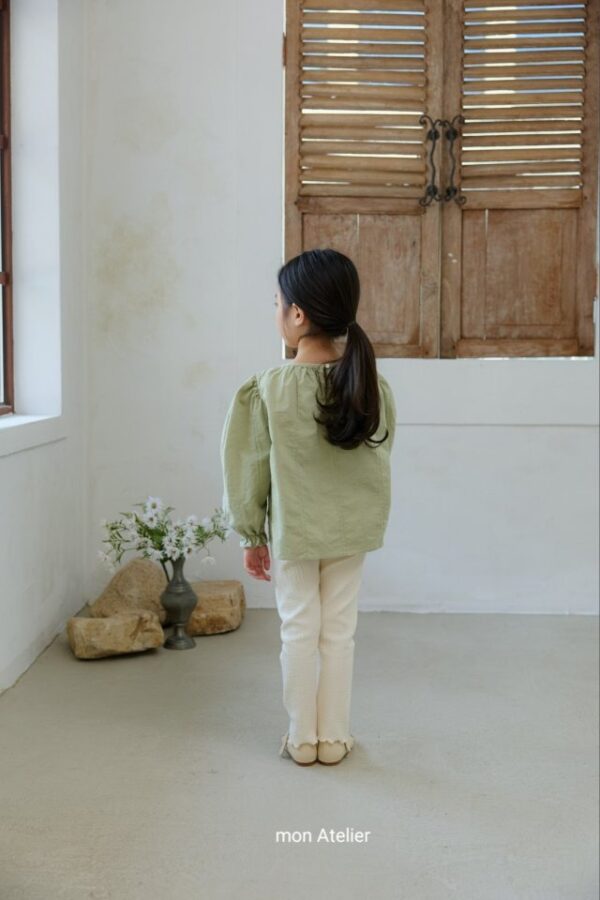 25F54869-49BA-4807-8B7E-3633CB405C1B 〖預購〗抽褶雲朵寬鬆剪裁上衣