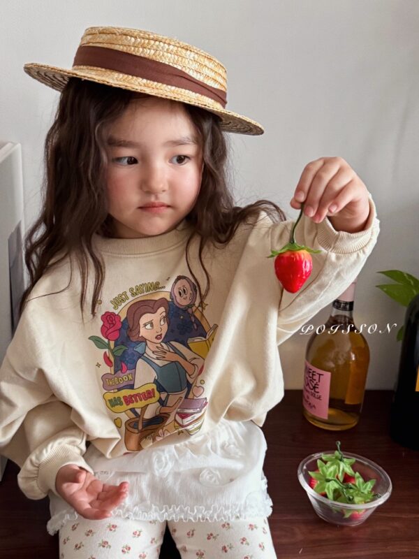 2ABE3B19-06DD-43DB-BD08-ADADB2327657_1_105_c 〖預購〗Sweet Bell 貝兒公主大學T