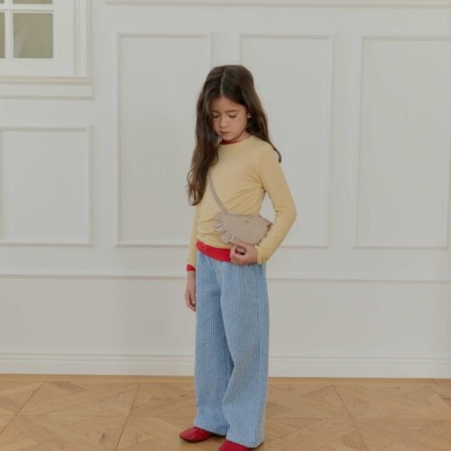 2DEB4BEA-AD3A-49A9-A907-DB96435C48A7 〖預購〗微風感丹寧直筒褲