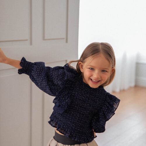 2FAE3618-A019-4B7B-BAD9-1497238E4145_1_105_c 〖預購〗維也納華爾茲荷葉領上衣