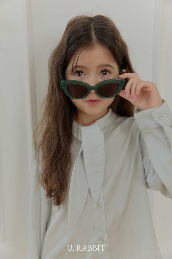 3346DA75-67F9-432C-AEE2-0B1672B19E99 〖預購〗絲滑垂墜領結飄帶感襯衫