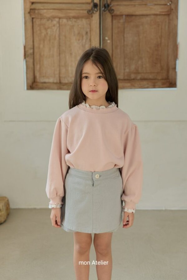 33BB6076-17F2-45A4-8027-621676476CBA 〖預購〗氧氣感荷葉層次厚磅衛衣