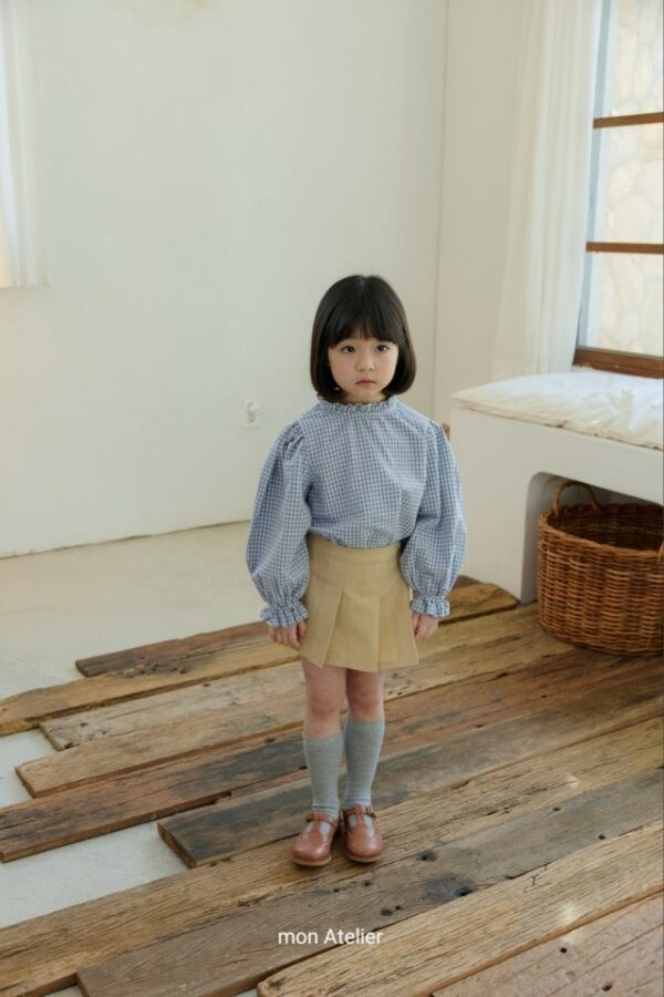 3DFE903F-66D0-4439-ACA6-ADC068DA21DE 〖預購〗格紋序曲荷葉飾邊復古襯衫