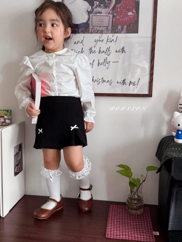 3FEA4FD9-875D-463C-A17D-842719C95FCA_1_105_c 〖預購〗法式復古圓領襯衫