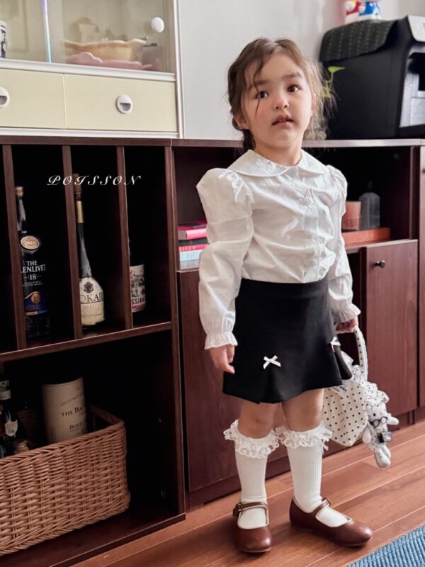 430A676D-D642-4141-B729-3C1129730322_1_105_c 〖預購〗法式復古圓領襯衫