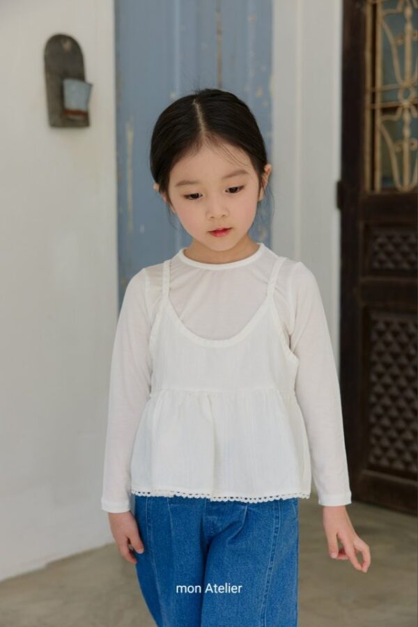 43D25F1A-15A7-4F0C-86E8-5C76B0899165 〖預購〗Merci 織夢層次感蕾絲背心