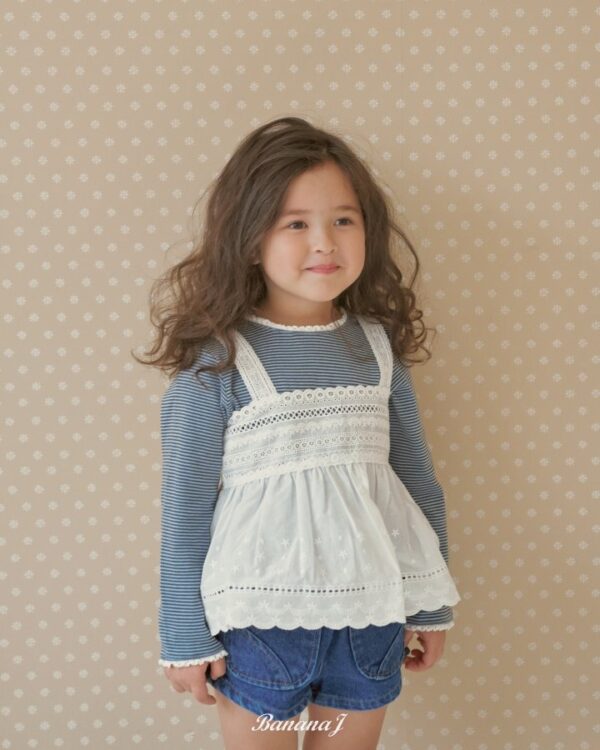 44B810F2-10F5-4C2A-A4C9-93058D8368E6 〖預購〗艾莉亞蕾絲背心