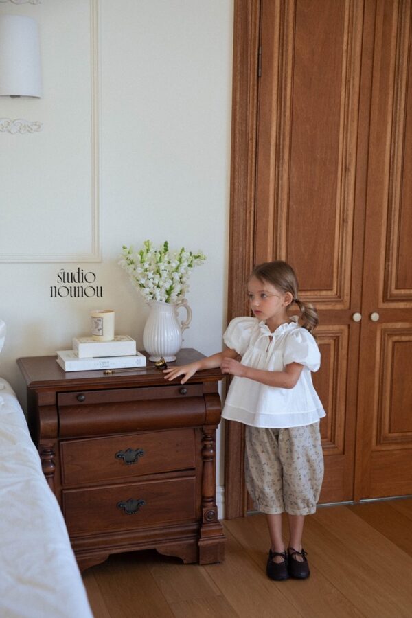 4555A80A-9C5B-4277-8B9C-73F6F72FE104_1_105_c 〖預購〗豆豆絮語澎袖上衣