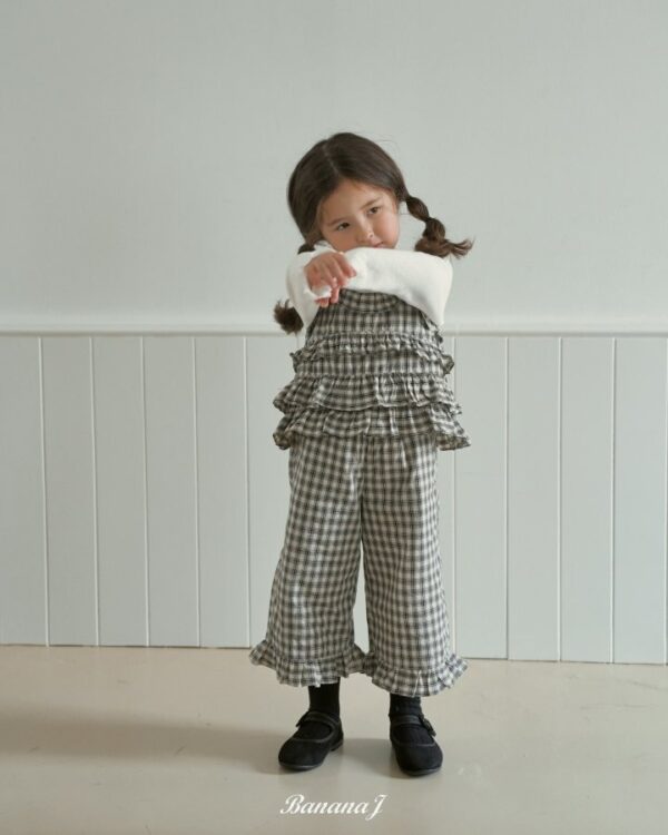 455D86A2-0CDB-436E-ADB7-E308F5E33E7F 〖預購〗Hershey 經典格紋荷葉邊小背心