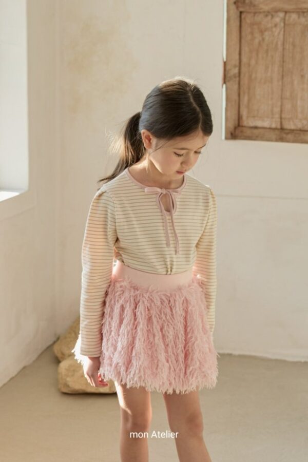 47EC2995-F4EF-47B2-94BB-880E787C2535 〖預購〗繫情蝴蝶結飾條紋質感上衣