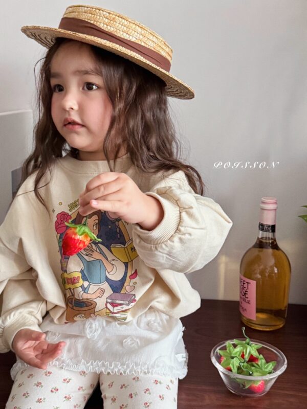 4C8D0659-51A2-4A43-ADA0-127A1785B288_1_105_c 〖預購〗Sweet Bell 貝兒公主大學T