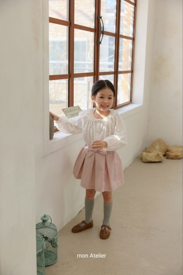 4CC211E9-562F-432A-99BA-491F54F0BBE0 〖預購〗繫住春光蝴蝶結裝飾短褲裙