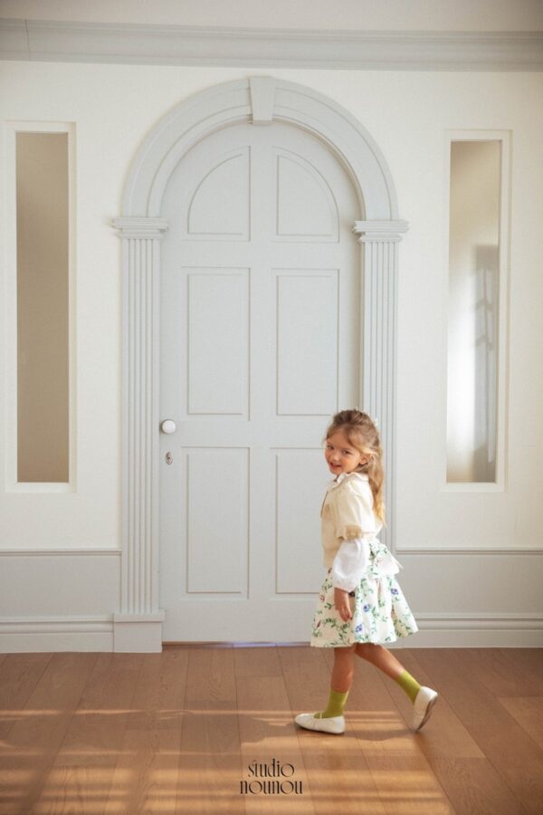 4FE3DCBD-C702-4A30-8122-D12A8D72F5AE_1_105_c 〖預購〗指尖溫度立體織紋上衣