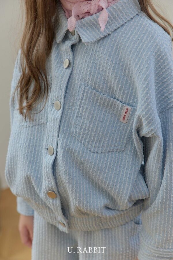 5160C0EE-30FC-46A8-ACB7-61EC9F76FE48 〖預購〗微風感丹寧襯衫外套