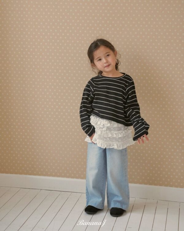 53E3A54B-4318-48CE-B868-9224DBF41D9C 〖預購〗經典標誌率性水洗寬鬆牛仔褲