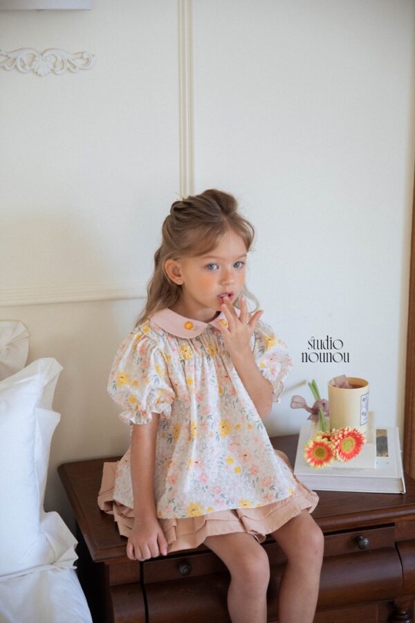 547DF863-5FF4-43DD-A1E5-5C5EB6BF867B_1_105_c 〖預購〗古典複寫提花襯衫