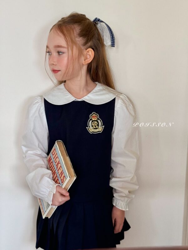 61AE34B8-9D77-4B89-8A22-D515ED5606C5_1_105_c 〖預購〗經典學院藍百褶洋裝