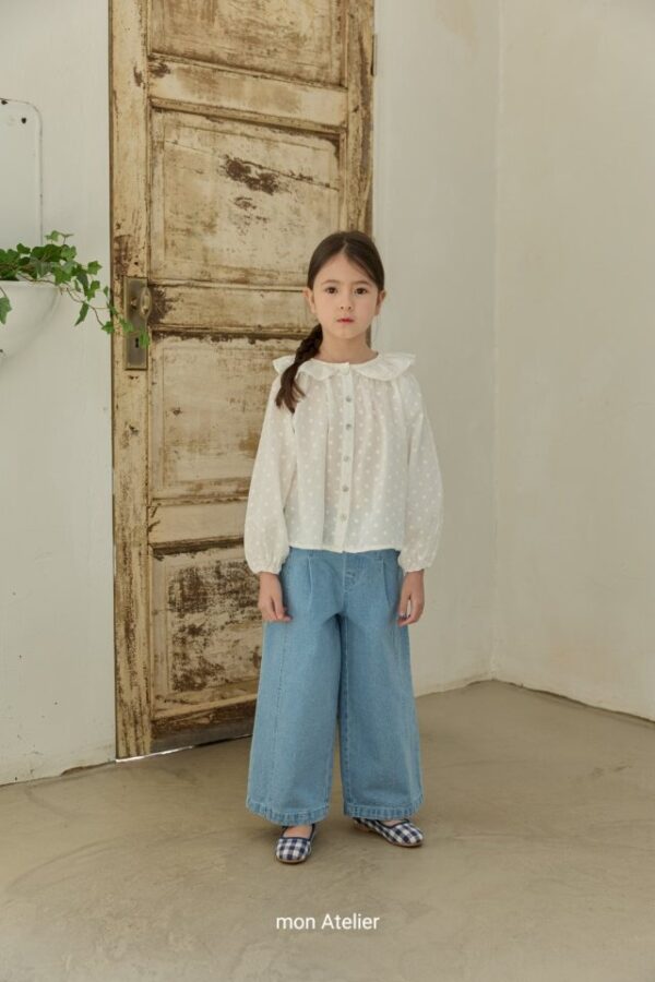 6249BDE8-64CA-4EFA-8464-9636617E06DF 〖預購〗花漾盛綻細膩上衣