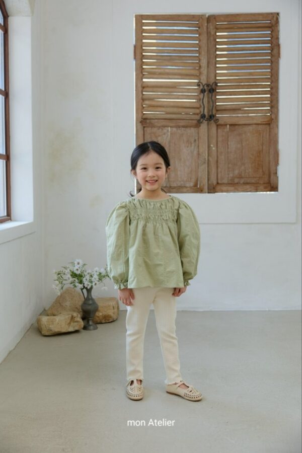 651052B7-D89C-48F8-BB4C-15F33D9187E2 〖預購〗抽褶雲朵寬鬆剪裁上衣