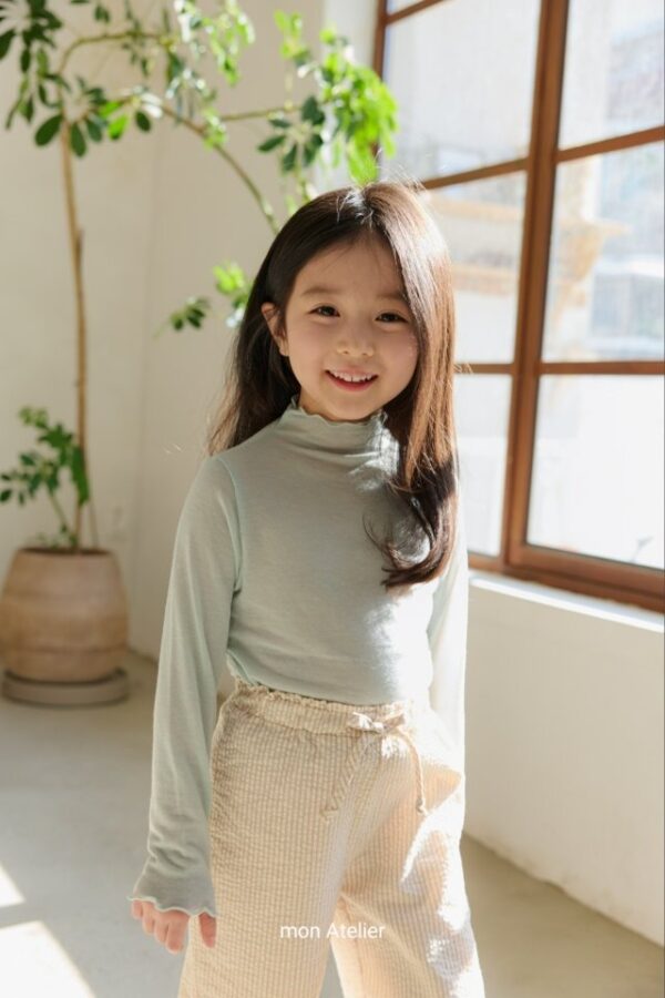 65CEA6F1-62C1-4D9A-879F-6C8C5EC22248 〖預購〗糖果感軟綿彈力上衣