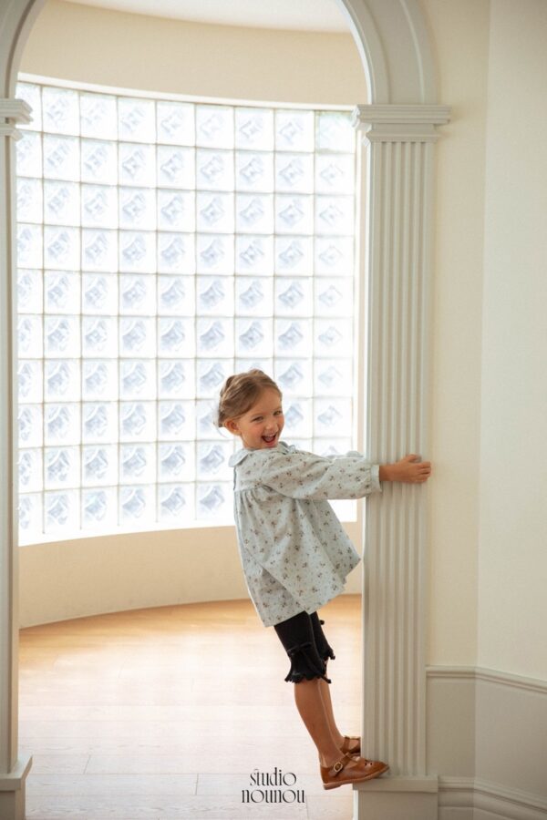 68178D37-A48B-4BEF-B1DE-1701C503B27E_1_105_c 〖預購〗果實絮語上衣