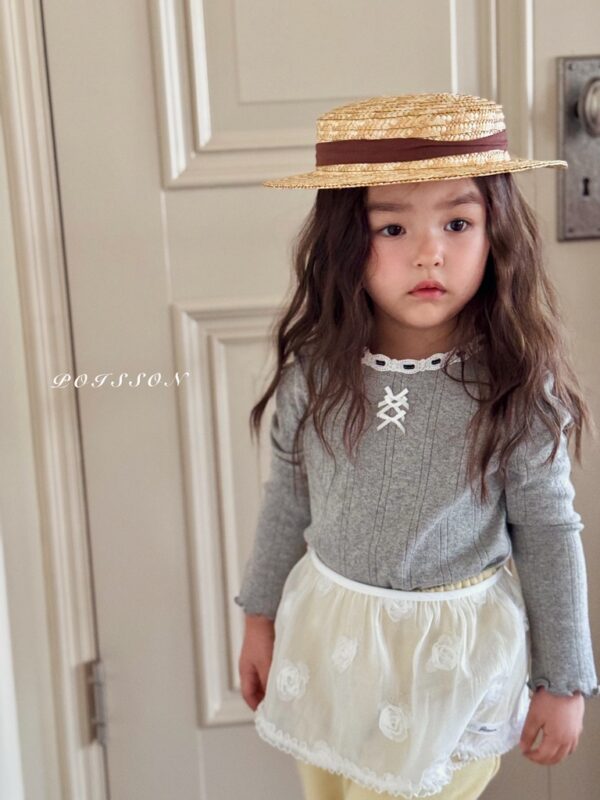 6B799F56-A154-4330-A7F9-616E070D527D_1_105_c 〖預購〗Mellow 蝴蝶結飾親膚上衣