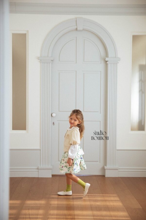 6CF53C56-1143-4708-BB4E-9CB596C637C2_1_105_c 〖預購〗秘密花園蝴蝶結裙