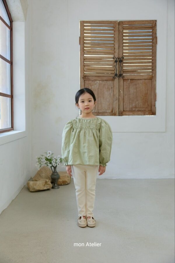 73E2A743-168F-49D2-A681-FEC0A1F06003 〖預購〗抽褶雲朵寬鬆剪裁上衣