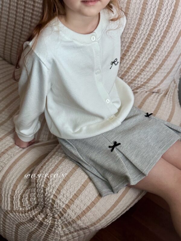 741B8ACD-847D-4320-990F-5FF356201EA6_1_105_c 〖預購〗法式蝴蝶結刺繡針織衫