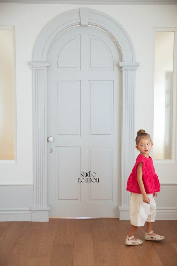 782F2B2E-33E7-479F-864A-6DBC1852427B_1_105_c 〖預購〗粼粼氣泡鏤空上衣