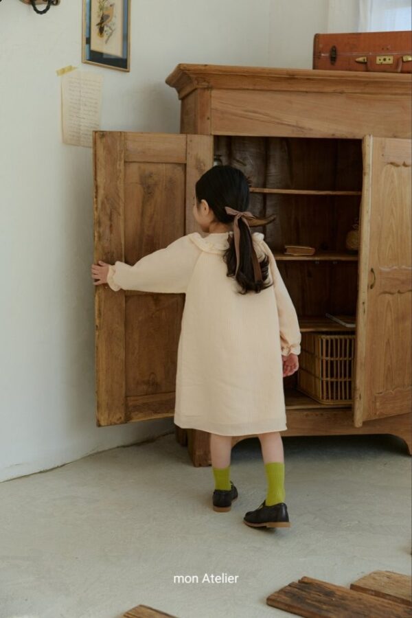 78EAA1C2-0B13-4884-99E7-9F542A21D0D9 〖預購〗日常春天洋裝