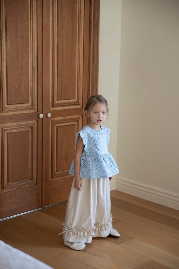 7A42539F-2A32-4EDF-8B4F-58A70015F7D8_1_105_c 〖預購〗呼吸定格荷葉邊長褲