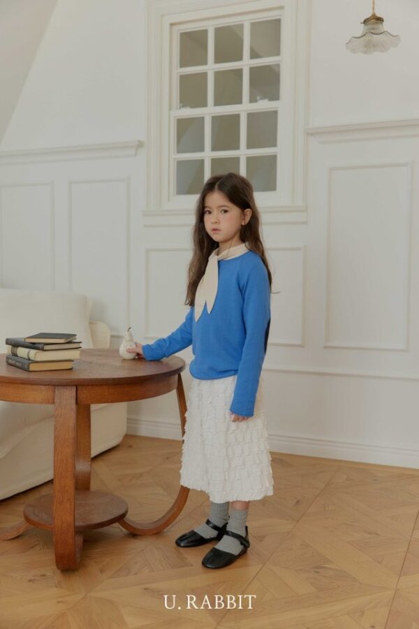 7D7B88D5-A913-4447-98B5-78939E8E8F19 〖預購〗絲滑垂墜領結飄帶感襯衫