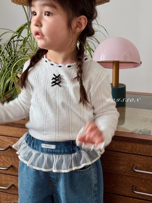 7DB62CD2-2108-4B80-8F55-0432171266EB_1_105_c 〖預購〗Mellow 蝴蝶結飾親膚上衣