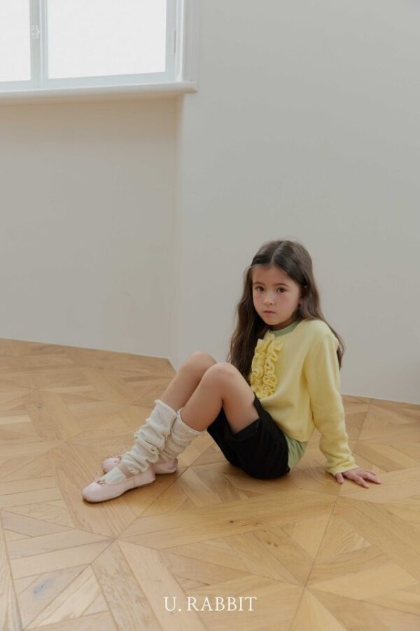 7DC09D36-2E25-46F4-BE1D-806C5EF192D1 〖預購〗纖長剪影立體縫線彈力窄管褲